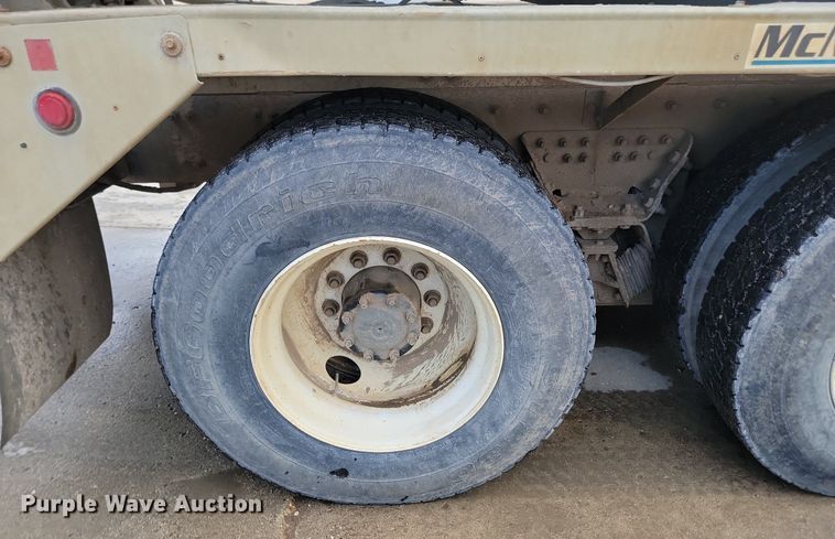 image for item NZ9980 2007 Sterling  LT9511 ready mix truck