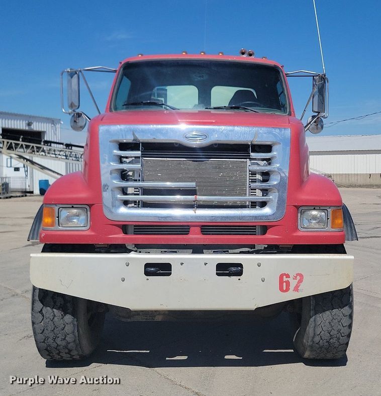 image for item NZ9981 2007 Sterling  LT9511 ready mix truck
