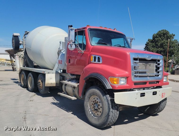 image for item NZ9981 2007 Sterling  LT9511 ready mix truck
