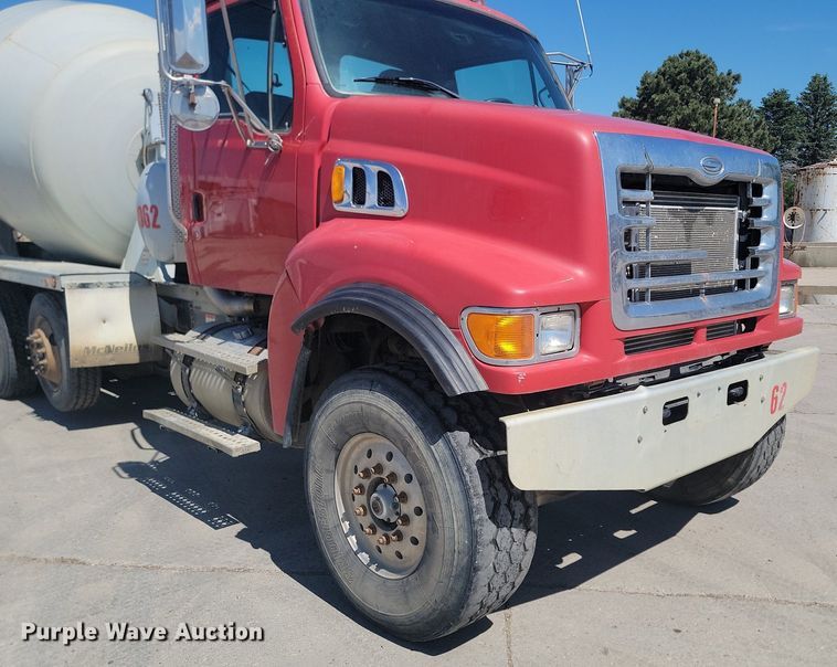 image for item NZ9981 2007 Sterling  LT9511 ready mix truck
