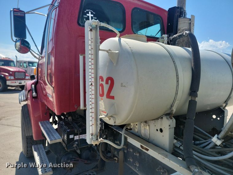 image for item NZ9981 2007 Sterling  LT9511 ready mix truck