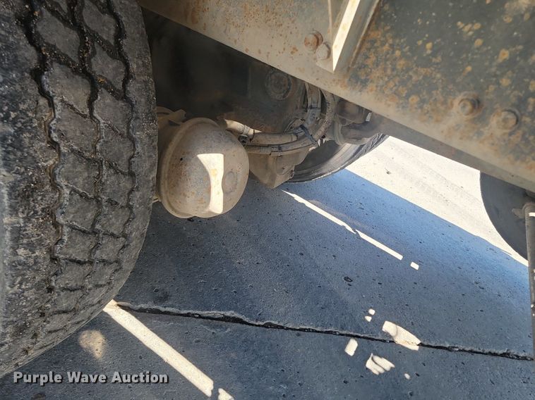 image for item NZ9981 2007 Sterling  LT9511 ready mix truck