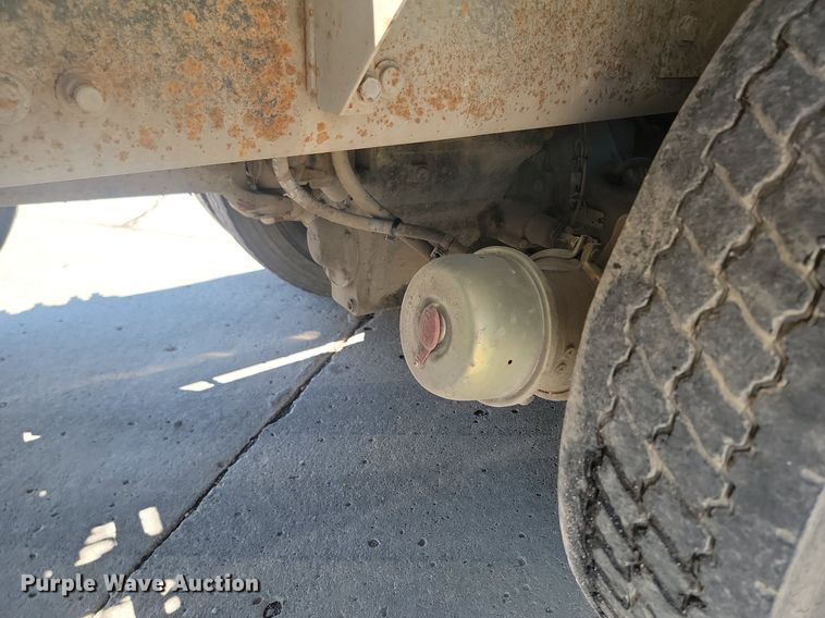 image for item NZ9981 2007 Sterling  LT9511 ready mix truck