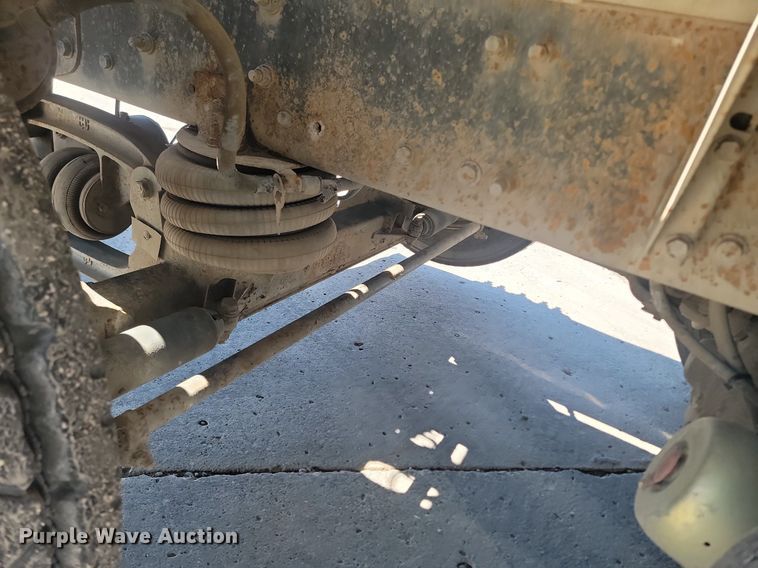 image for item NZ9981 2007 Sterling  LT9511 ready mix truck