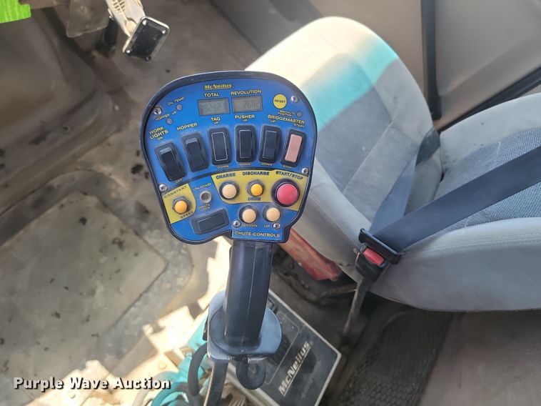 image for item NZ9981 2007 Sterling  LT9511 ready mix truck