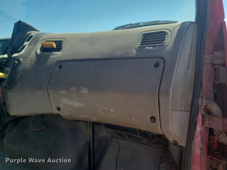 image for item NZ9981 2007 Sterling  LT9511 ready mix truck