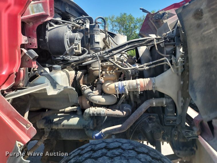 image for item NZ9981 2007 Sterling  LT9511 ready mix truck