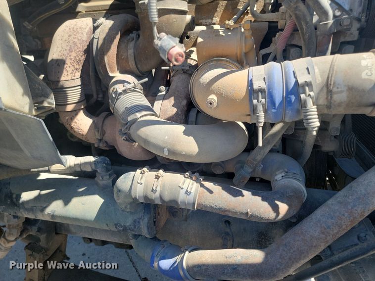 image for item NZ9981 2007 Sterling  LT9511 ready mix truck