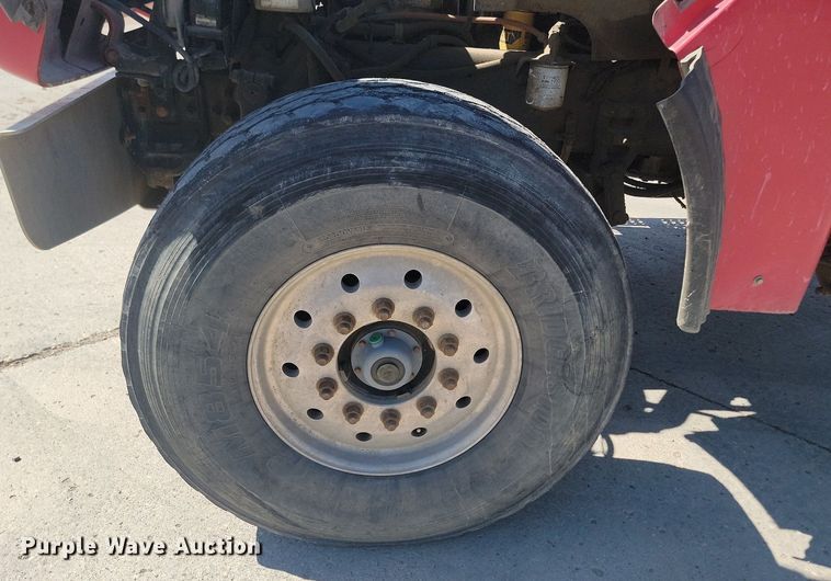 image for item NZ9981 2007 Sterling  LT9511 ready mix truck