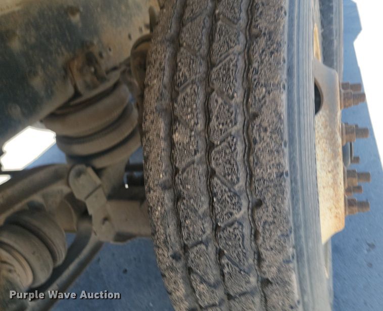 image for item NZ9981 2007 Sterling  LT9511 ready mix truck