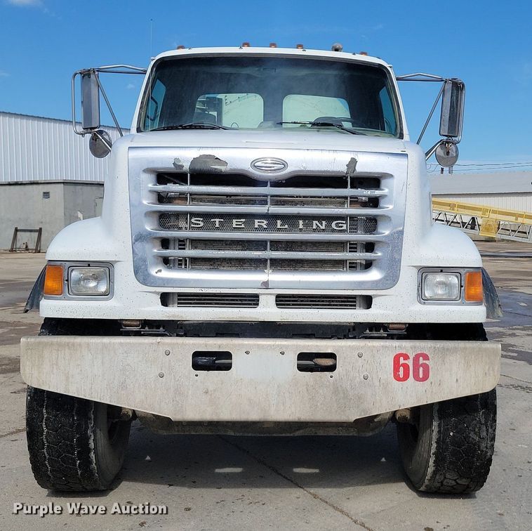 image for item NZ9982 2007 Sterling  LT9511 ready mix truck