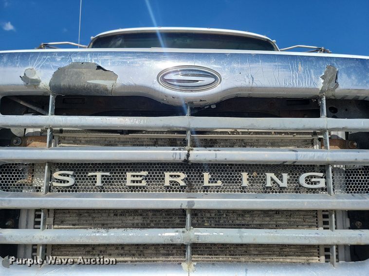 image for item NZ9982 2007 Sterling  LT9511 ready mix truck