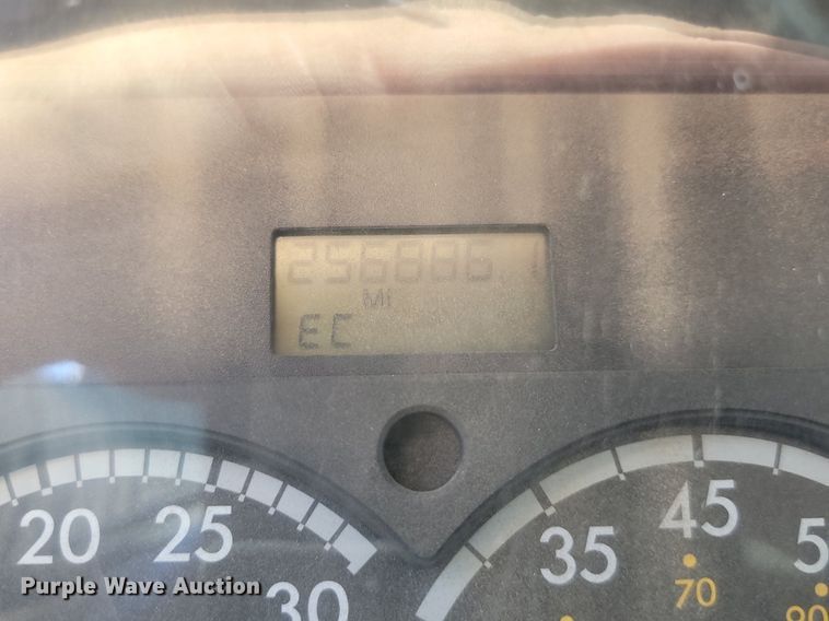 image for item NZ9982 2007 Sterling  LT9511 ready mix truck