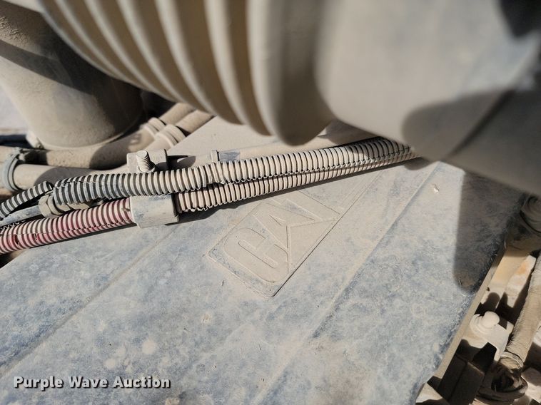 image for item NZ9982 2007 Sterling  LT9511 ready mix truck