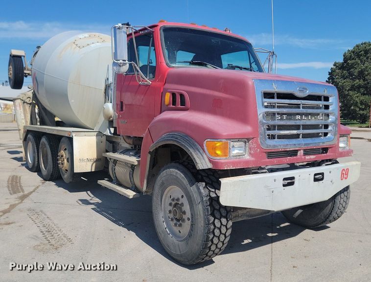image for item NZ9983 2007 Sterling  LT9511 ready mix truck