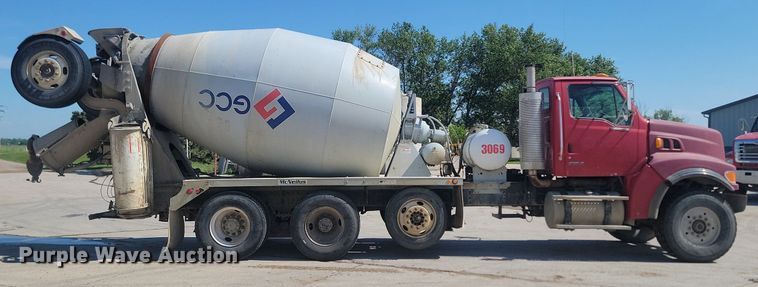 image for item NZ9983 2007 Sterling  LT9511 ready mix truck