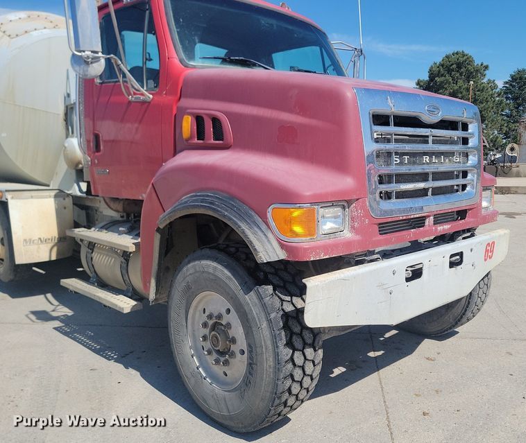 image for item NZ9983 2007 Sterling  LT9511 ready mix truck