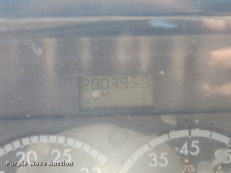 image for item NZ9983 2007 Sterling  LT9511 ready mix truck