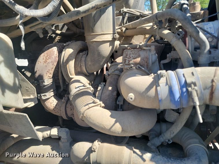 image for item NZ9983 2007 Sterling  LT9511 ready mix truck