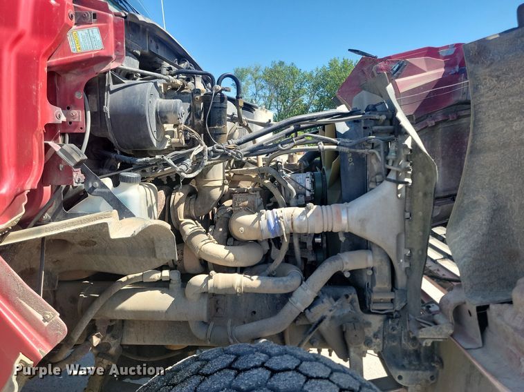 image for item NZ9983 2007 Sterling  LT9511 ready mix truck