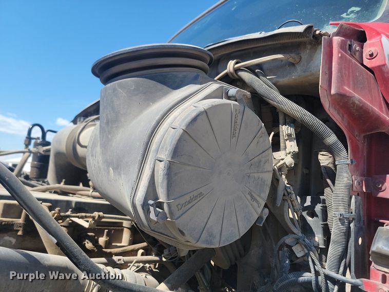 image for item NZ9983 2007 Sterling  LT9511 ready mix truck