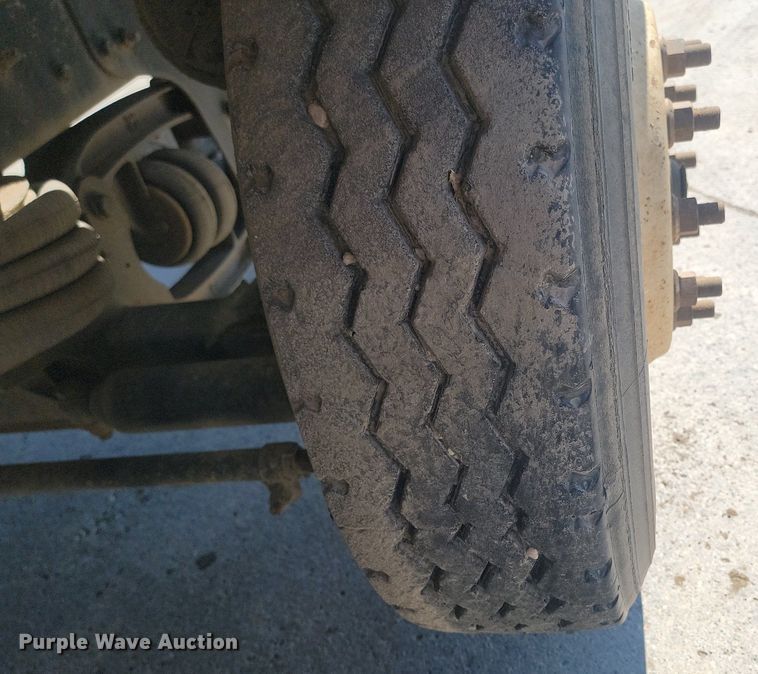 image for item NZ9983 2007 Sterling  LT9511 ready mix truck