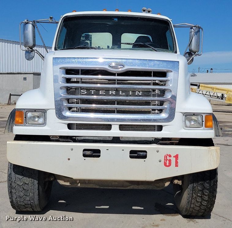 image for item NZ9984 2007 Sterling  LT9511 ready mix truck