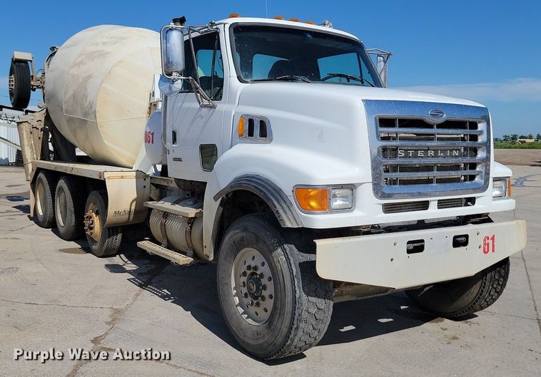 image for item NZ9984 2007 Sterling  LT9511 ready mix truck