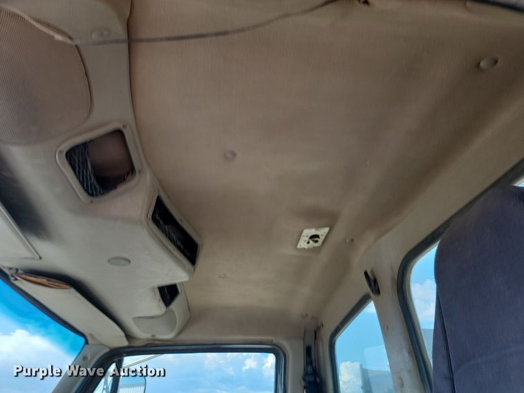 image for item NZ9984 2007 Sterling  LT9511 ready mix truck