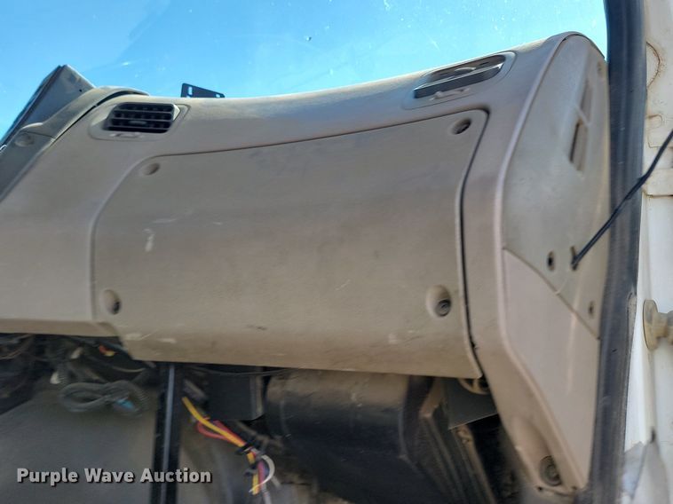 image for item NZ9984 2007 Sterling  LT9511 ready mix truck