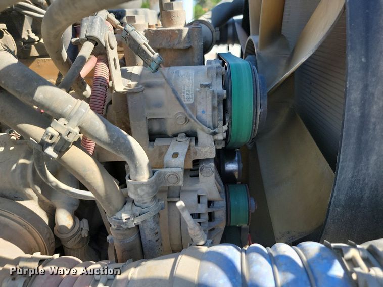 image for item NZ9984 2007 Sterling  LT9511 ready mix truck