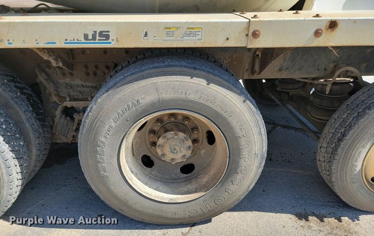 image for item NZ9984 2007 Sterling  LT9511 ready mix truck