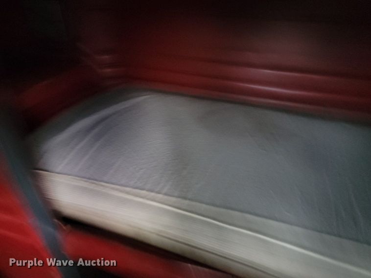 image for item NZ9985 2002 Peterbilt  378 semi truck