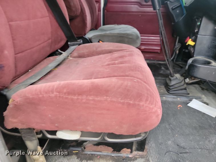 image for item NZ9985 2002 Peterbilt  378 semi truck