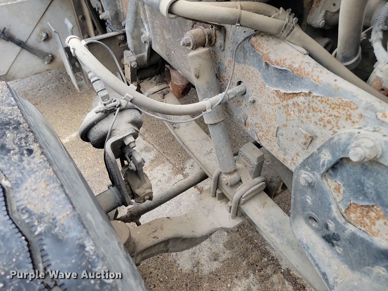 image for item NZ9985 2002 Peterbilt  378 semi truck