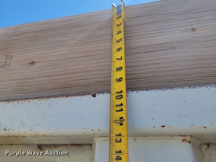 image for item NZ9986 1996 Ford  Aeromax L9000 dump truck