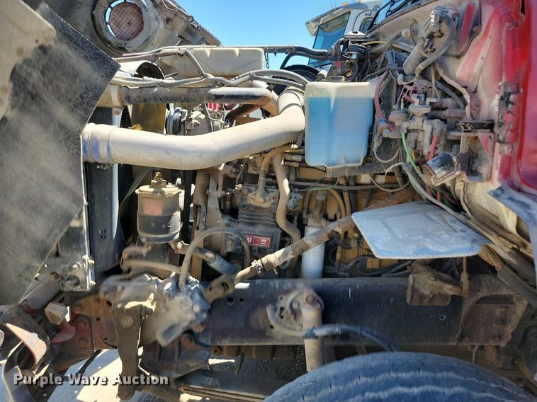 image for item NZ9986 1996 Ford  Aeromax L9000 dump truck