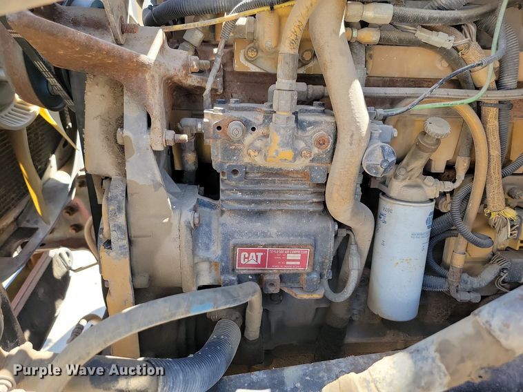 image for item NZ9986 1996 Ford  Aeromax L9000 dump truck