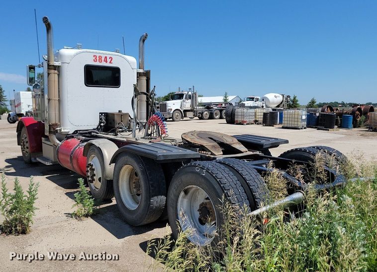 image for item NZ9987 1999 Peterbilt  379 semi truck