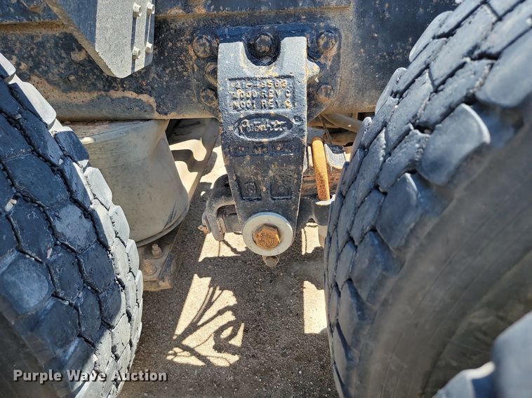 image for item NZ9987 1999 Peterbilt  379 semi truck