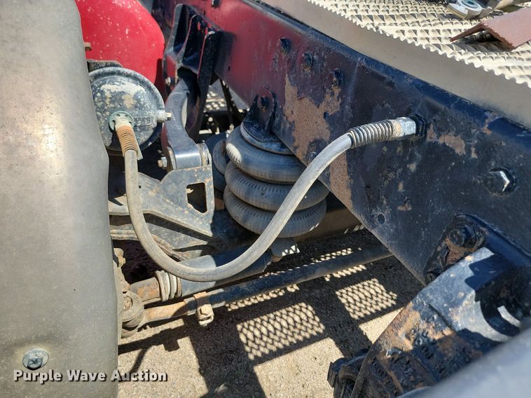 image for item NZ9987 1999 Peterbilt  379 semi truck