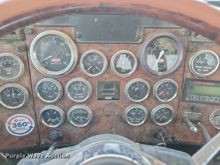 image for item NZ9987 1999 Peterbilt  379 semi truck