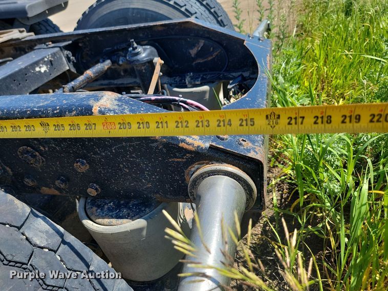 image for item NZ9987 1999 Peterbilt  379 semi truck