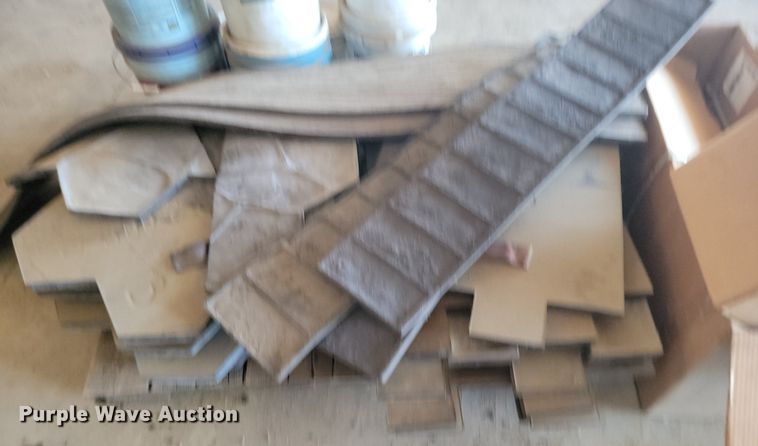 image for item NZ9993 Concrete equipment