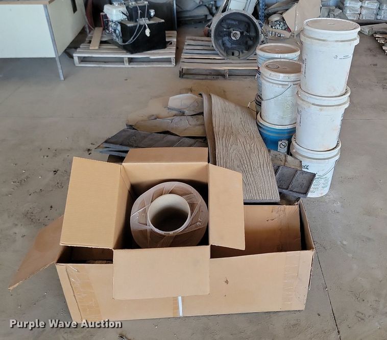 image for item NZ9993 Concrete equipment