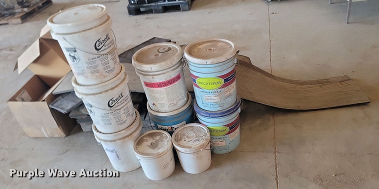 image for item NZ9993 Concrete equipment