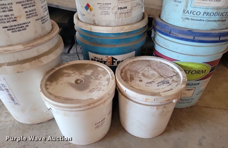 image for item NZ9993 Concrete equipment