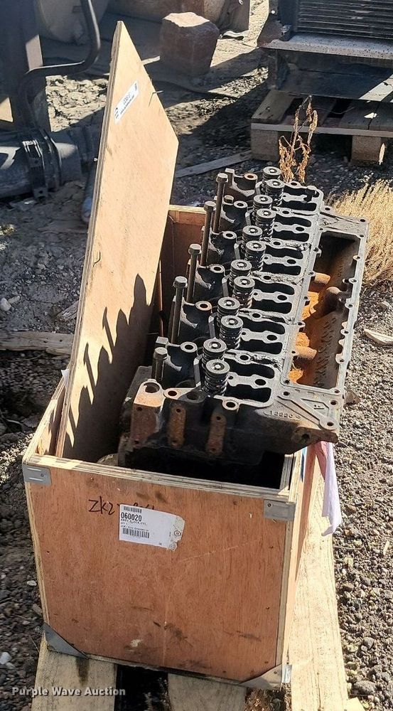 image for item OD9515 Cummins engine