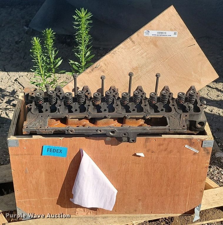 image for item OD9515 Cummins engine