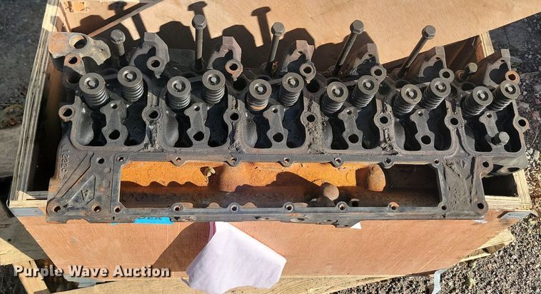 image for item OD9515 Cummins engine